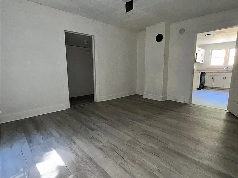 6 Riverside St — Photo 12