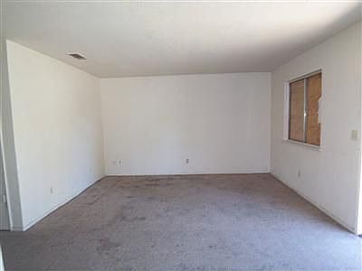 4th image of 1520 E Yale Ave #101