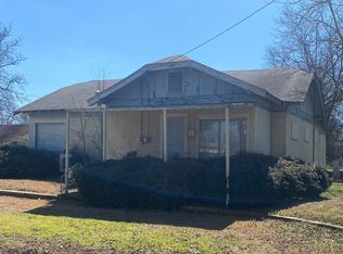 415 E 4th St, Hope, AR 71801
