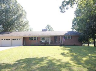 15916 New Cut Rd, Athens, AL 35611