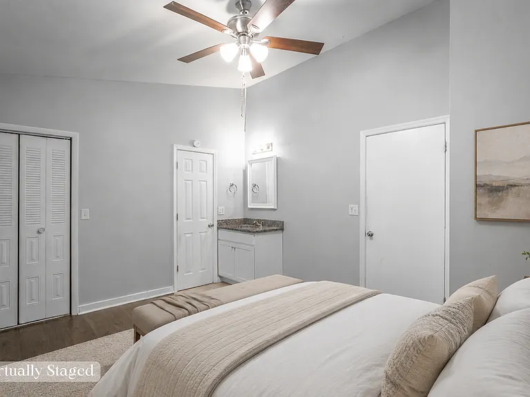 100 Creeks Bend Dr — Photo 10