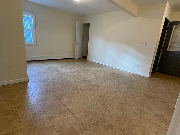 80 Main St #5 — Photo 20