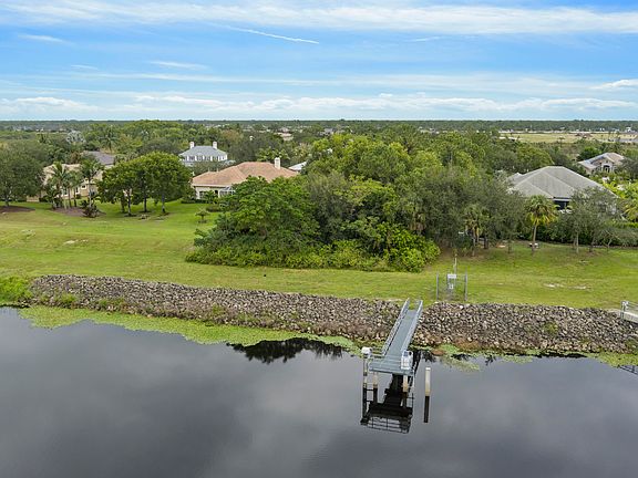 5th image of 3544 SW Rivers End Way