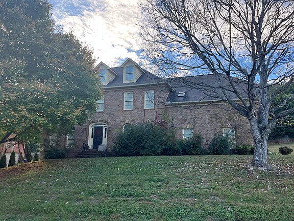 3rd image of 12017 Broadwood Dr