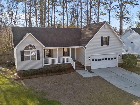 3rd image of 136 Leonard Drive