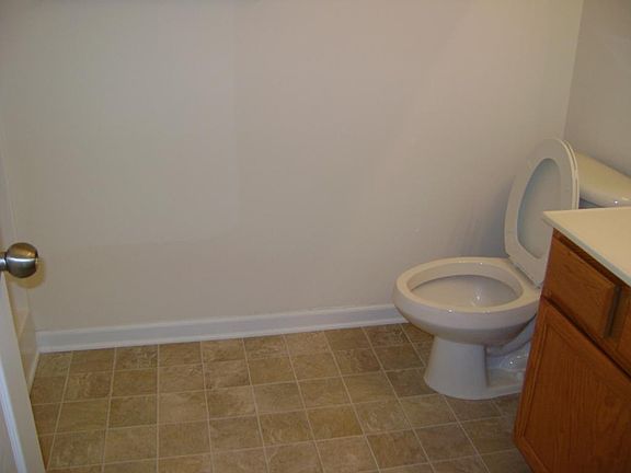 5th image of 3821 Galantis Dr APT A