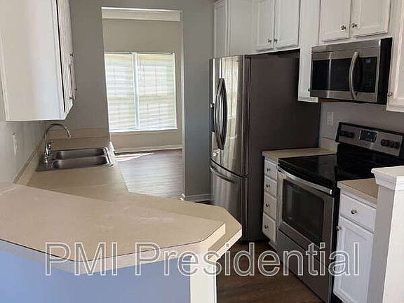 4th image of 1213 Magnolia Pointe Blvd