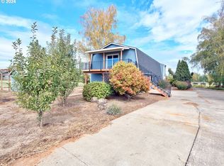 9101 SW Trestle View Ln, McMinnville, OR 97128