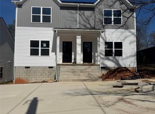 212 N Yadkin Ave, Spencer, NC 28159