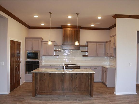 3rd image of 5013 SW 130th St