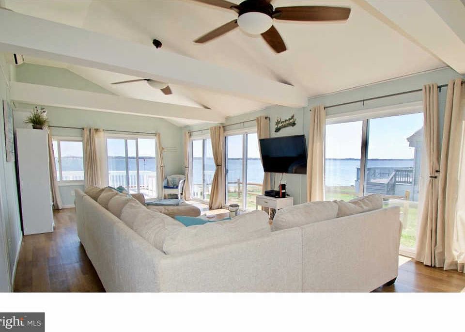 1st image of 34656 W Harbor Dr