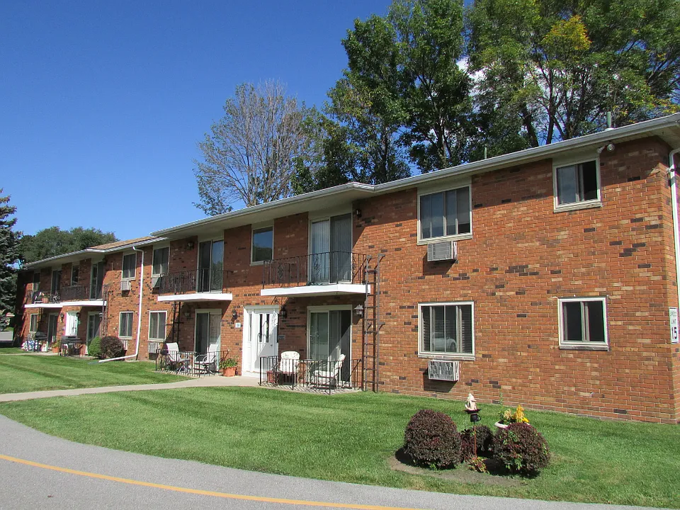 Buffalo Manor