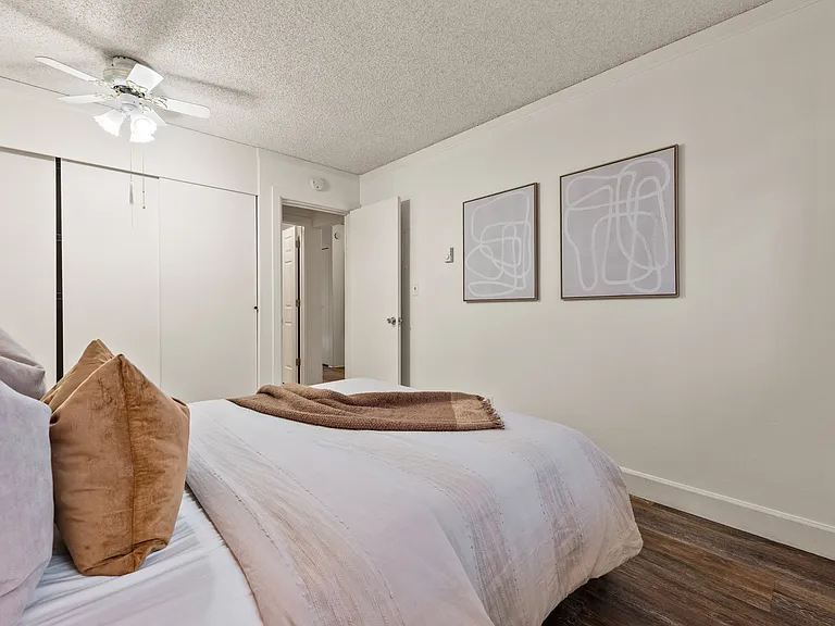 321 Bellevue Way SE #403 — Photo 13