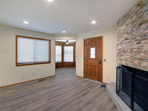 4th image of 430 E Country Club Blvd #A