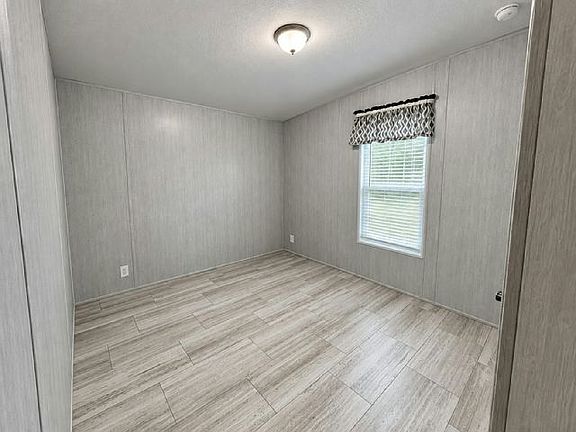 5th image of 1702B Stepway Ave #187