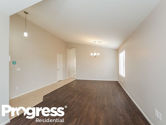 4th image of 4444 E Longhorn St