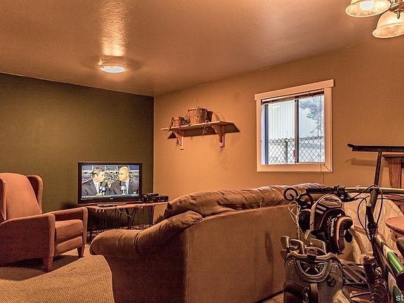 4th image of 2564 Palmira Ave APT A