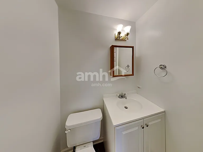 3131 Melbourne Ln — Photo 10