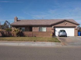 22282 Esaws Rd, Apple Valley, CA 92307
