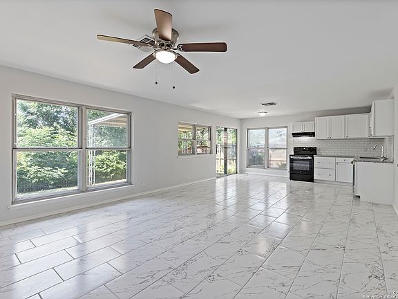 3rd image of 9618 Gold Hill Dr