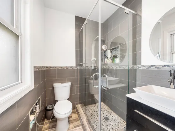 10 Apollo Street image 13 of 24