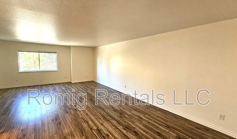 1817 NE 88th Cir #1 — Photo 5