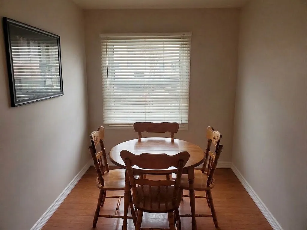 1247 Huron Street London — Photo 4