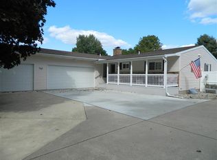 506 West St, Schoolcraft, MI 49087