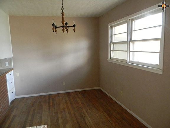 5th image of 533 W 16th Ln