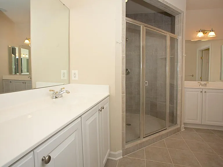 560 Odendhal Ave — Photo 20