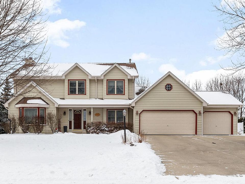 1st image of W171N10229 Wildrose LANE