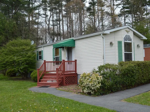 139 Wesley Cir, Middleboro, MA 02346