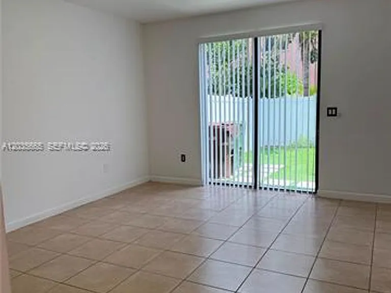 3467 W 89th Ter — Photo 16