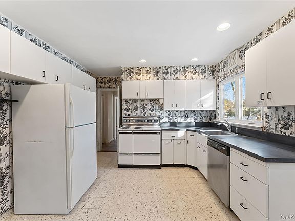 5th image of 67 Atherstone Road