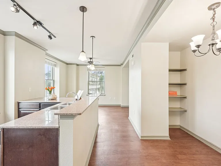 2101 Church Street — Photo 103