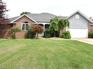 2145 Squirrel Run, Mineral Ridge, OH 44440