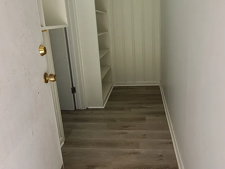 1809 Milton St — Photo 8