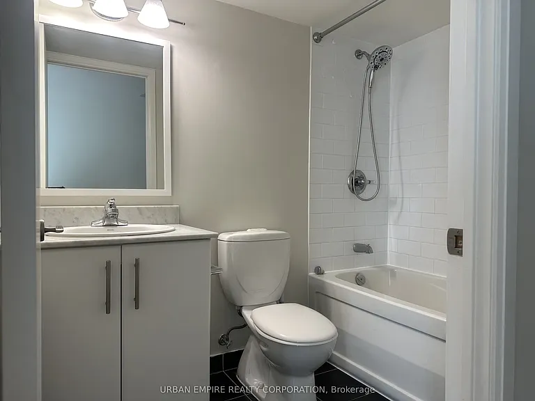 2181 Yonge St #1602 — Photo 16