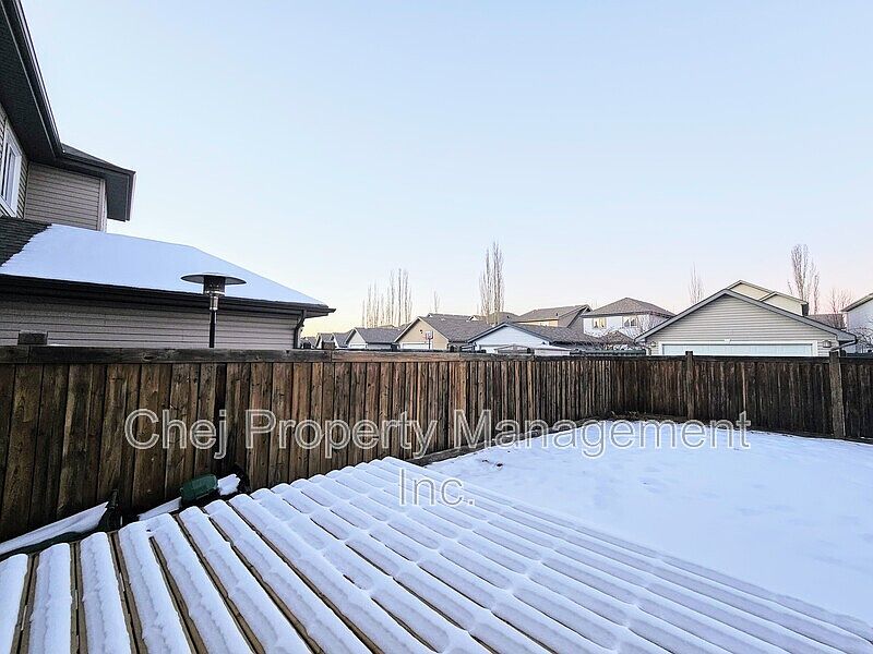Edmonton House for rent - 3 Bedrooms — photo 3