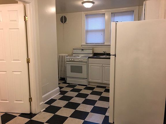 3rd image of 5959 Loretto Ave Floor 1