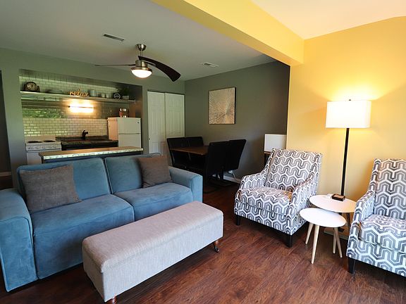 4th image of 1700 Country Club Dr Unit 201