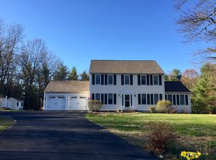 14 Colonial Dr, Litchfield, NH 03052