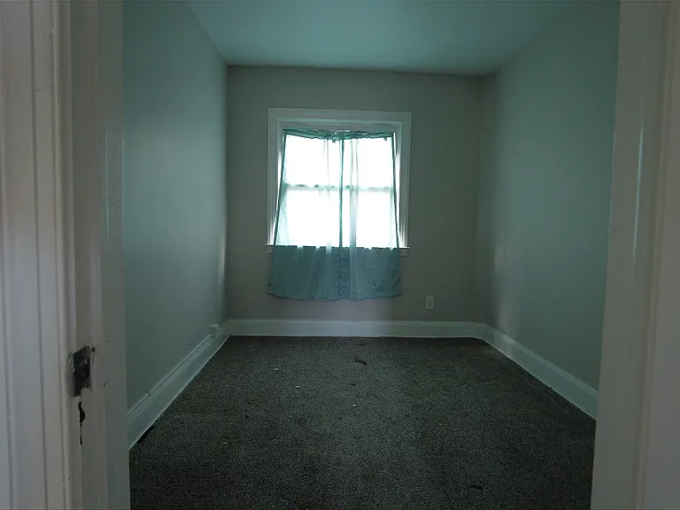 18 S Abington Ave — Photo 4