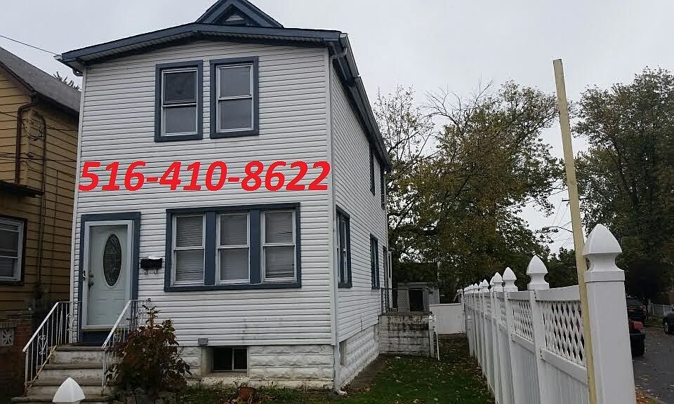 1st image of 18602 104th Ave