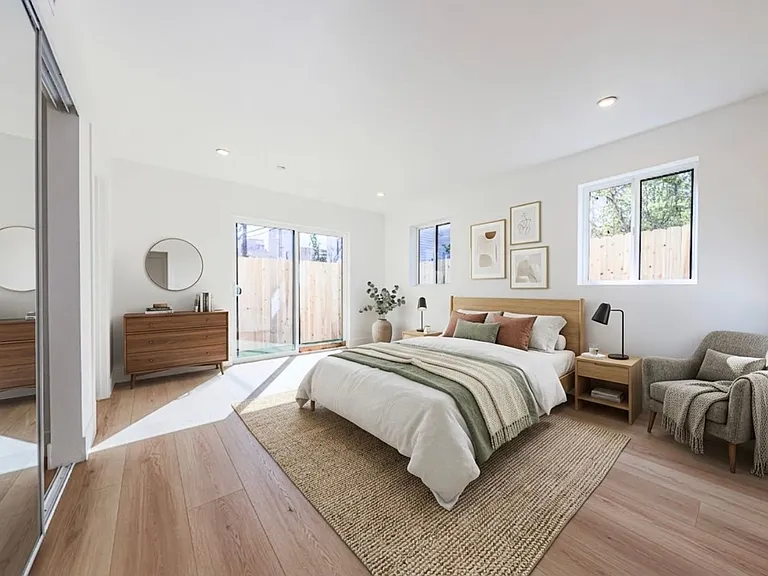 Never Before Lived in Luxury Townhomes 2 Blocks from WeHo! — Photo 7