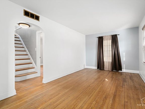 4th image of 304 E Camp McDonald Rd