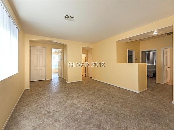 4th image of 9148 Marlia St