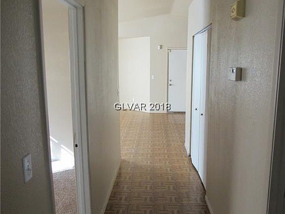 5th image of 1916 Flower Hill St #0