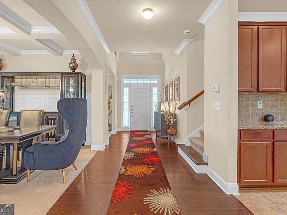 5th image of 891 Lorrimont Ln
