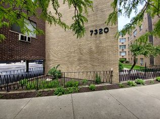 7320 N Rogers Ave APT 212, Chicago, IL 60626